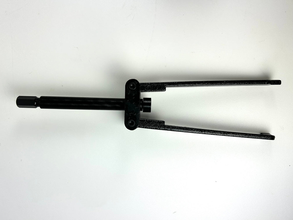New Lower Bearing Carrier Puller Tool For Yamaha Johnston Evinrude Mercury
