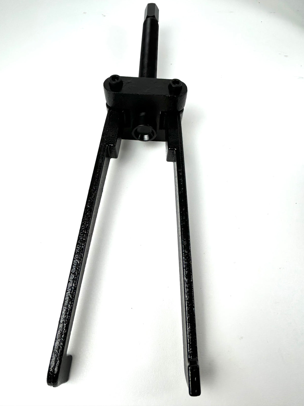 New Lower Bearing Carrier Puller Tool For Yamaha Johnston Evinrude Mercury