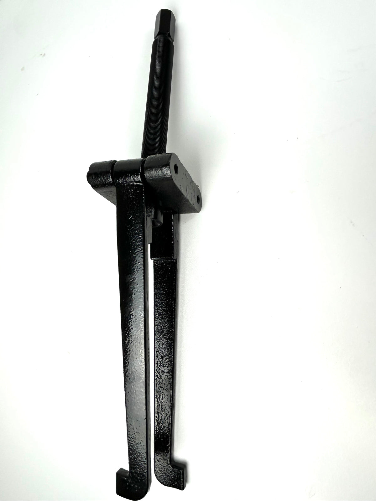 New Lower Bearing Carrier Puller Tool For Yamaha Johnston Evinrude Mercury